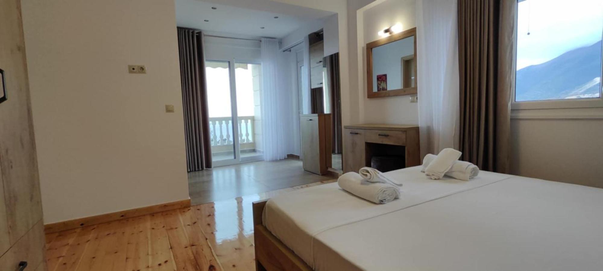 Spartila Apartments Dhërmi Habitación foto